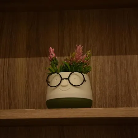 Apartment Seven